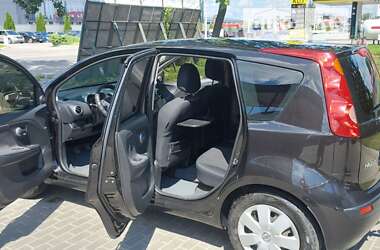Хэтчбек Nissan Note 2007 в 
