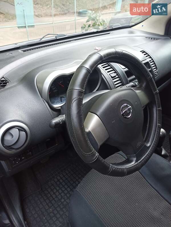 Хэтчбек Nissan Note 2008 в Киеве