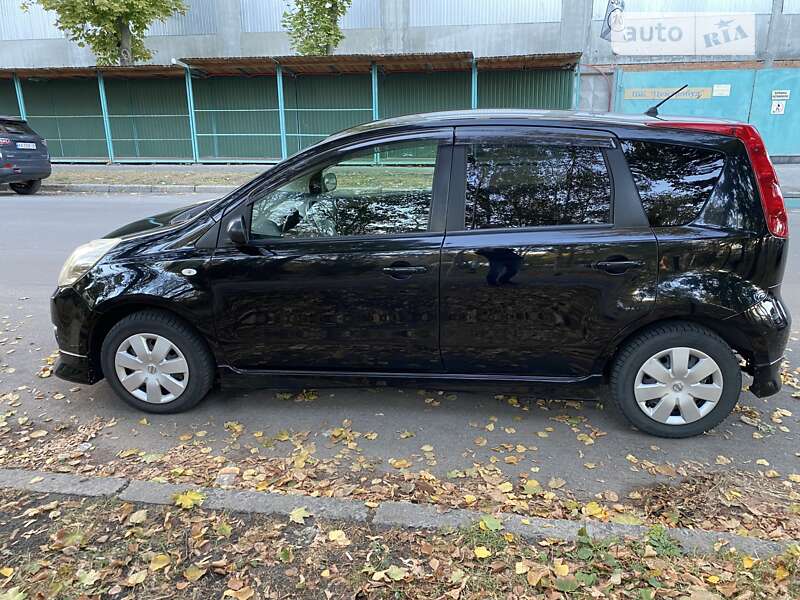 Хэтчбек Nissan Note 2012 в Киеве