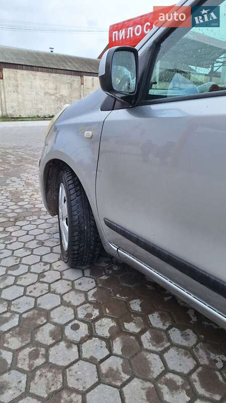 Хетчбек Nissan Note 2007 в Тернополі