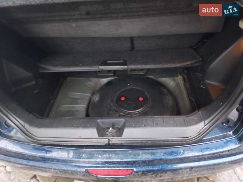 Хетчбек Nissan Note 2008 в Києві фото 14 Хетчбек Nissan Note 2008 в Києві