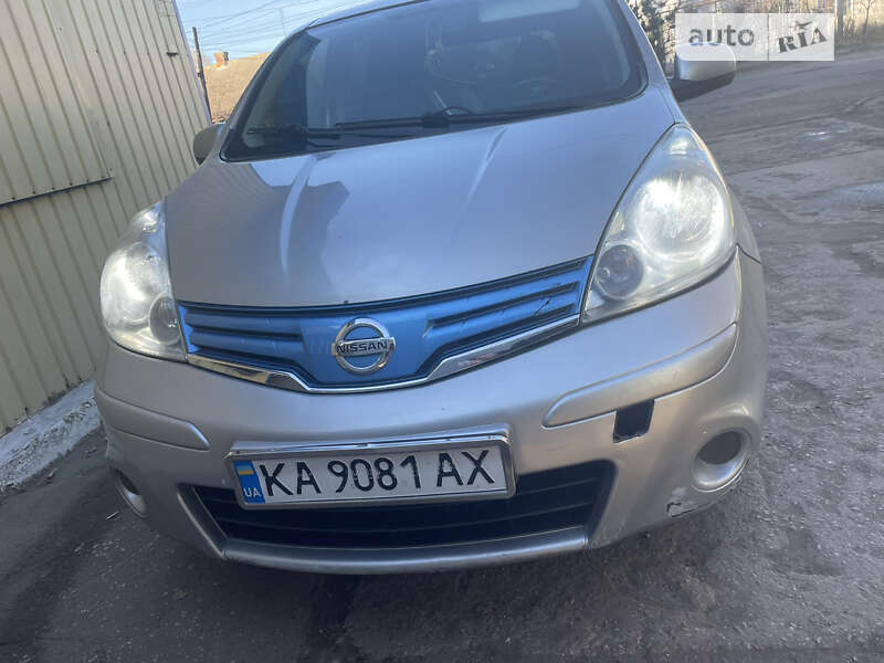 Хэтчбек Nissan Note 2013 в Киеве