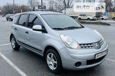 Хетчбек Nissan Note 2007 в Дніпрі