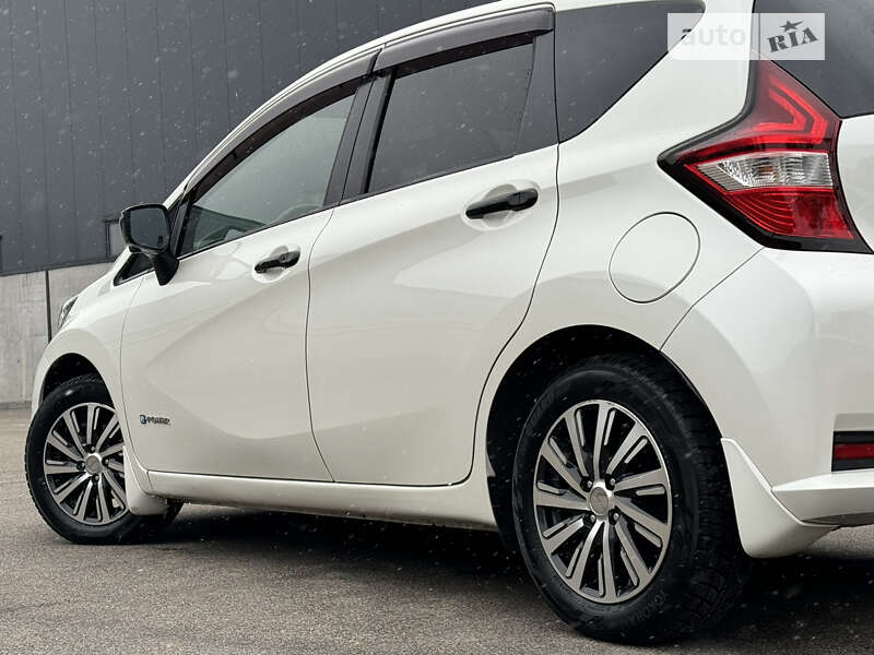 Хэтчбек Nissan Note 2018 в Киеве
