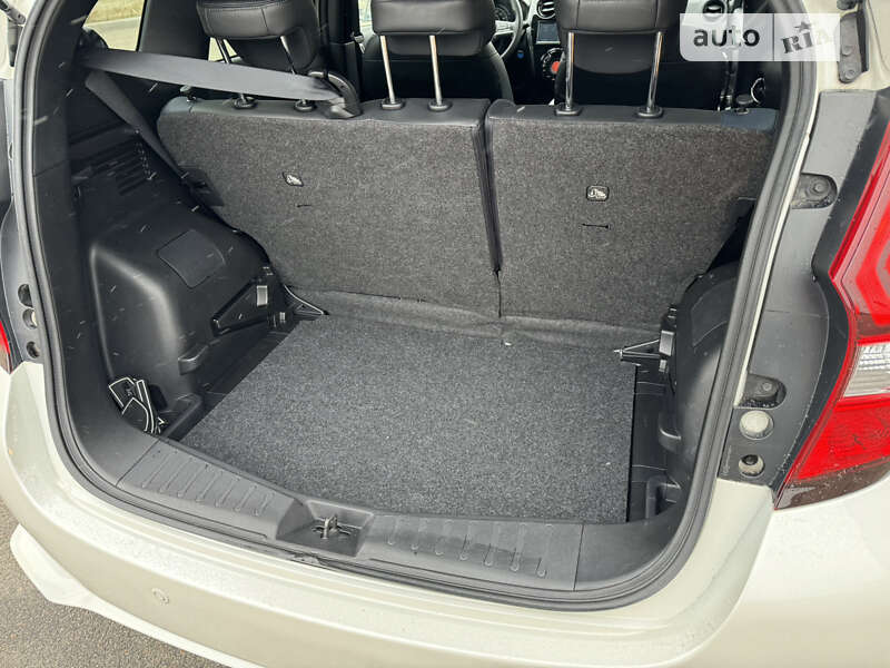 Хэтчбек Nissan Note 2018 в Киеве