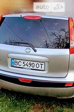 Хэтчбек Nissan Note 2007 в Городке