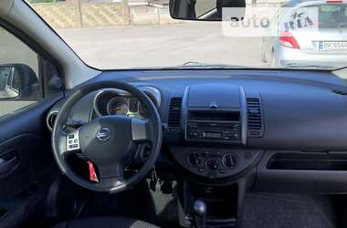 Хэтчбек Nissan Note 2008 в Остроге