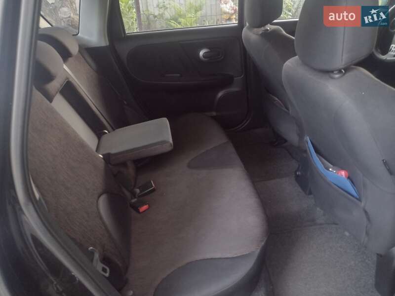 Хетчбек Nissan Note 2011 в Дніпрі