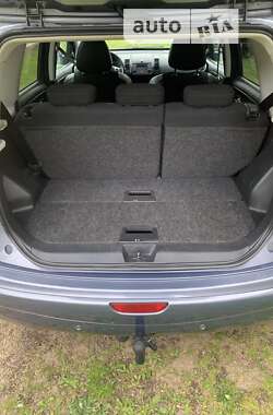 Хетчбек Nissan Note 2011 в Ужгороді