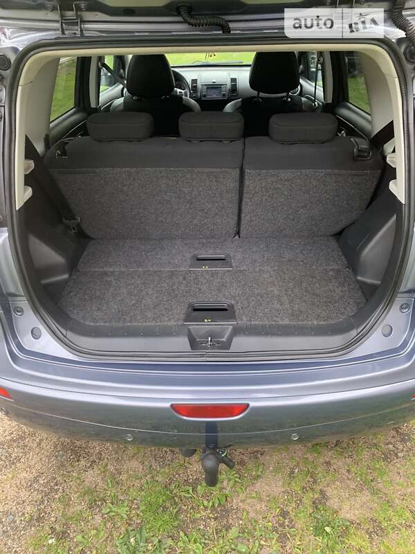 Хетчбек Nissan Note 2011 в Ужгороді