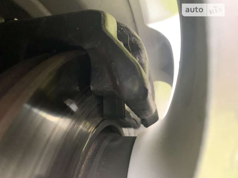 Хетчбек Nissan Note 2011 в Ужгороді