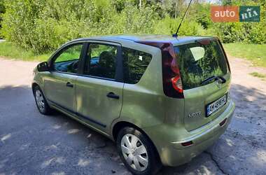 Хэтчбек Nissan Note 2009 в Житомире