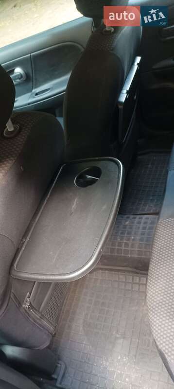 Хэтчбек Nissan Note 2006 в Желтых Водах фото 5 Хэтчбек Nissan Note 2006 в Желтых Водах