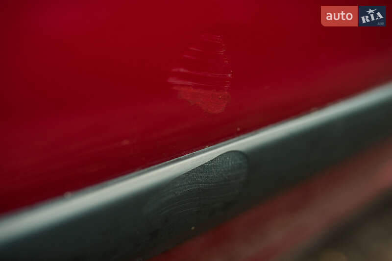 Хэтчбек Nissan Note 2012 в Запорожье