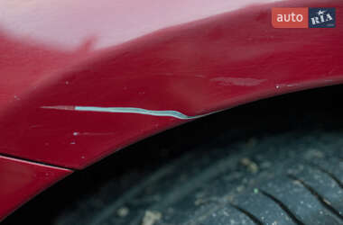 Хэтчбек Nissan Note 2012 в 