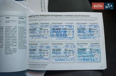 Хэтчбек Nissan Note 2012 в 
