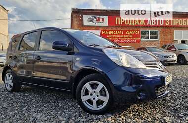 Хэтчбек Nissan Note 2010 в Смеле