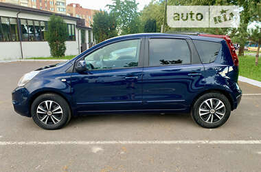 Хэтчбек Nissan Note 2010 в Ровно