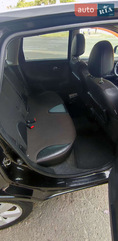 Хэтчбек Nissan Note 2006 в Киеве
