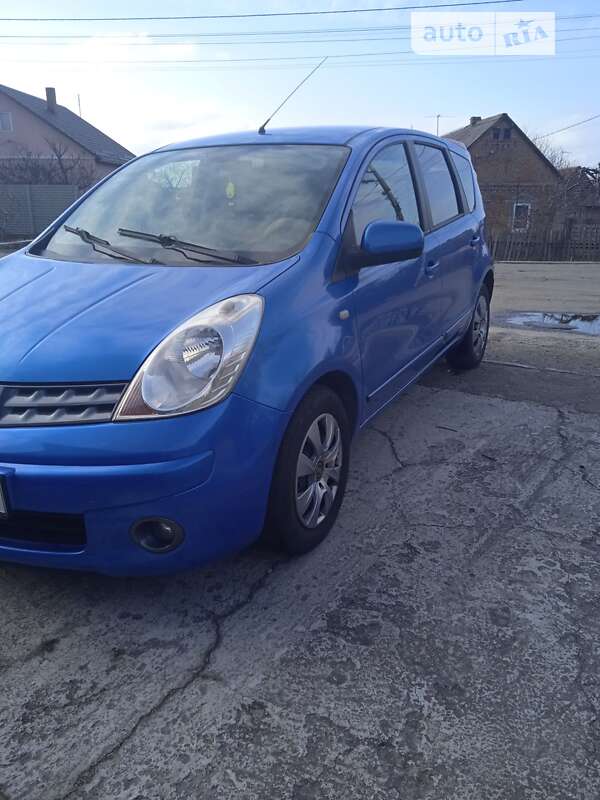 Хетчбек Nissan Note 2006 в Запоріжжі