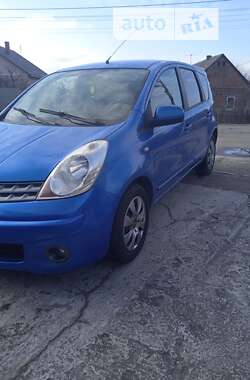 Хетчбек Nissan Note 2006 в Запоріжжі