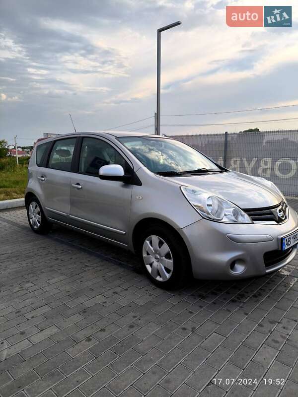 Хэтчбек Nissan Note 2010 в Львове