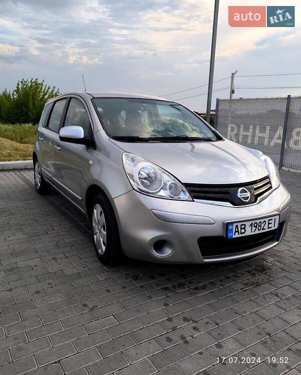Хэтчбек Nissan Note 2010 в Львове