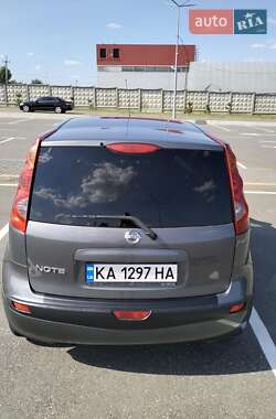 Хэтчбек Nissan Note 2006 в Киеве
