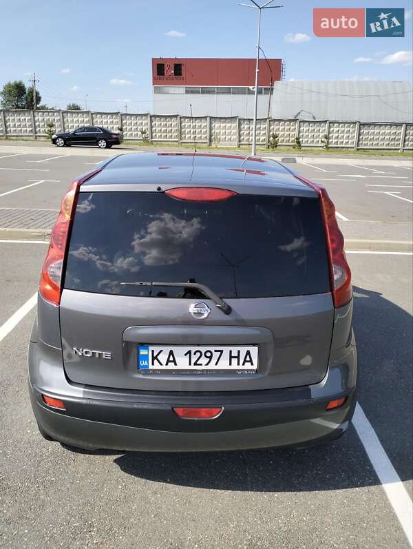 Хэтчбек Nissan Note 2006 в Киеве
