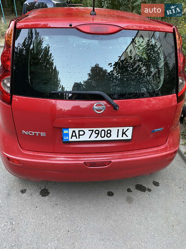 Хэтчбек Nissan Note 2009 в Запорожье