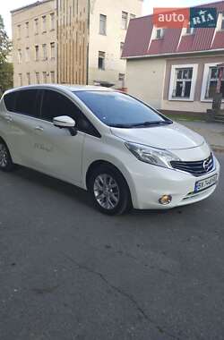 Хэтчбек Nissan Note 2013 в 