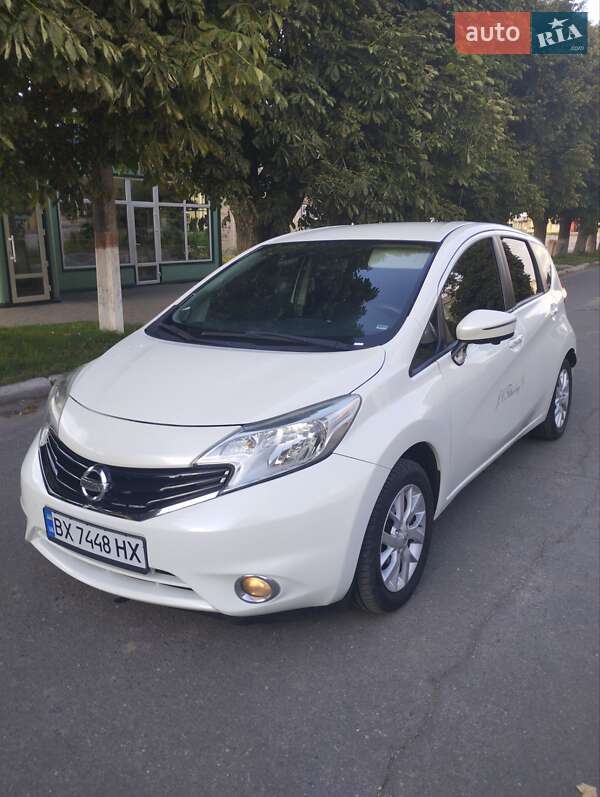 Хэтчбек Nissan Note 2013 в Красилове