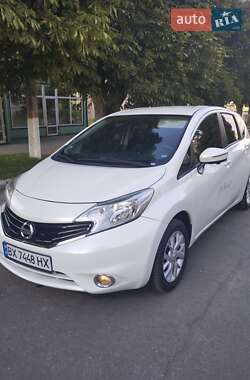 Хэтчбек Nissan Note 2013 в 