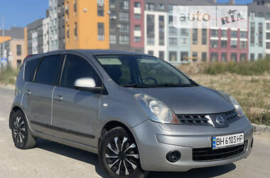 Хэтчбек Nissan Note 2008 в Ровно