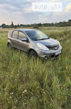 Хэтчбек Nissan Note 2011 в Киеве