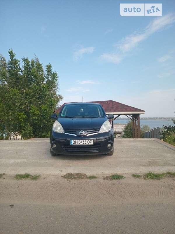 Хэтчбек Nissan Note 2009 в Одессе