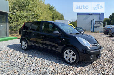 Хэтчбек Nissan Note 2008 в Ровно