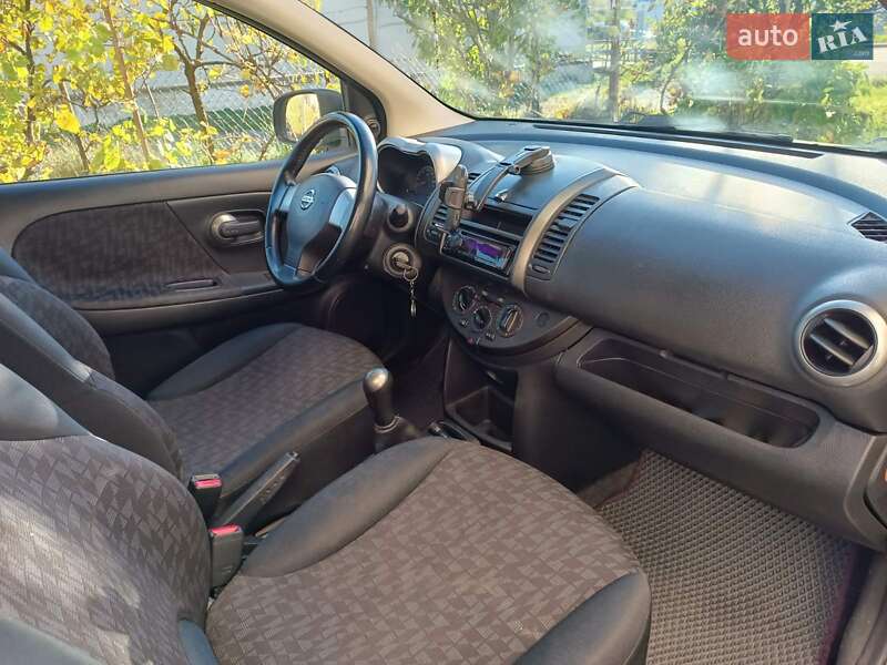 Хэтчбек Nissan Note 2006 в Трускавце фото 5 Хэтчбек Nissan Note 2006 в Трускавце