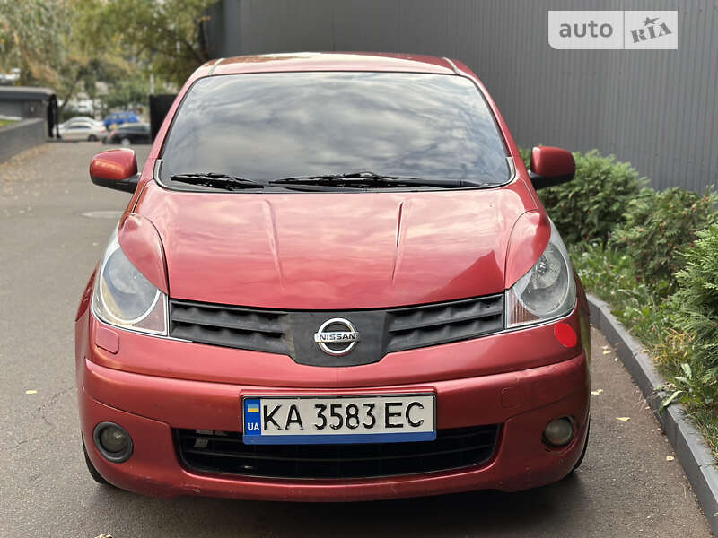 Хэтчбек Nissan Note 2007 в Киеве