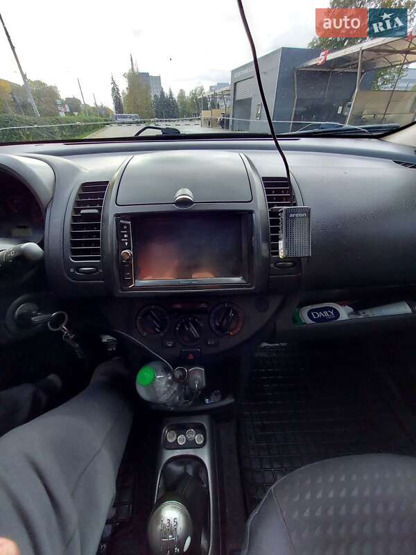 Хэтчбек Nissan Note 2006 в Черновцах