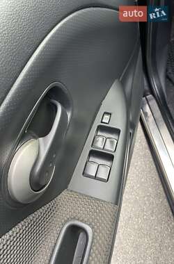 Хэтчбек Nissan Note 2008 в 