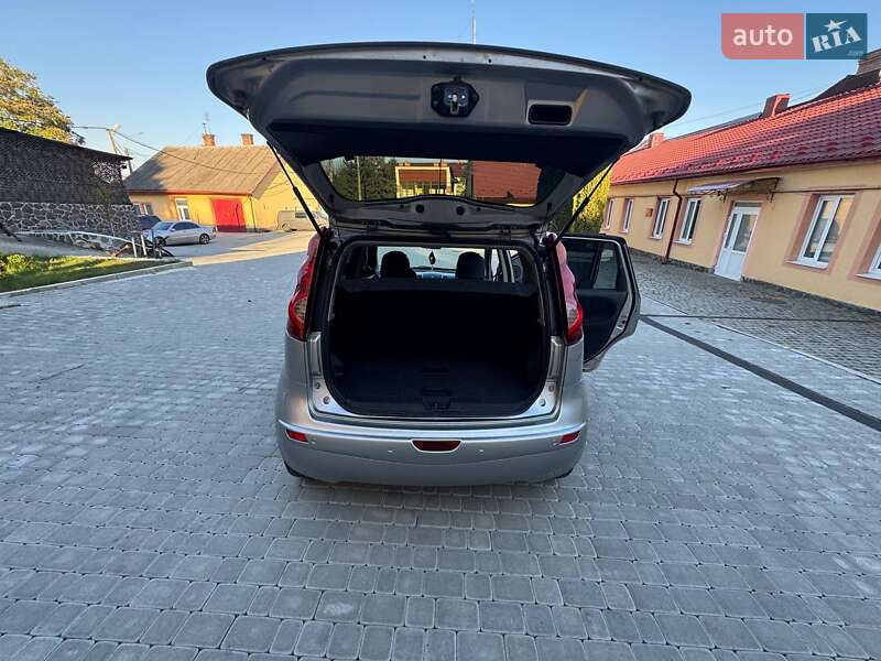 Хэтчбек Nissan Note 2011 в Черновцах фото 7 Хэтчбек Nissan Note 2011 в Черновцах