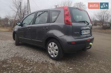 Хэтчбек Nissan Note 2006 в Бурыни