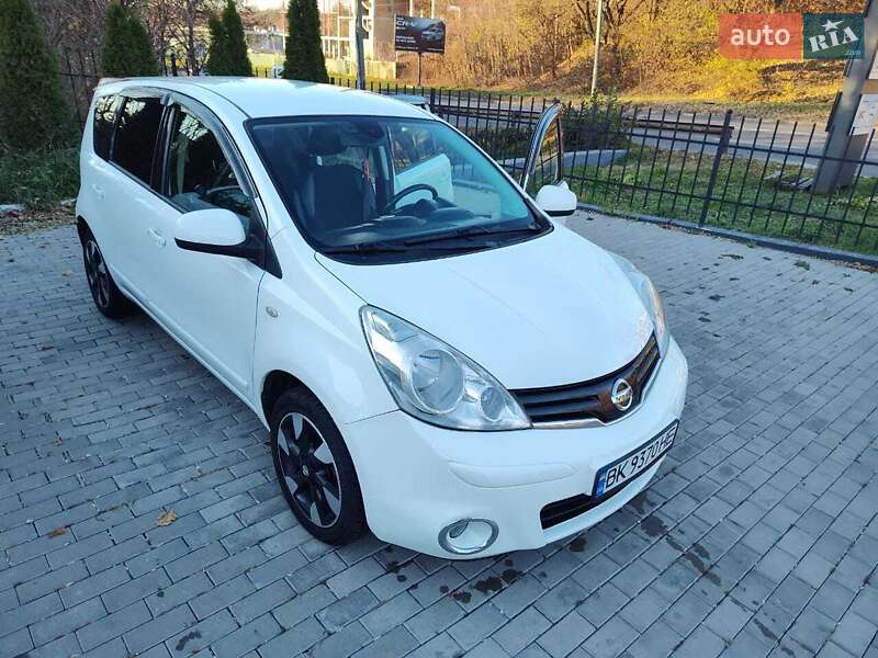 Хетчбек Nissan Note 2012 в Рівному