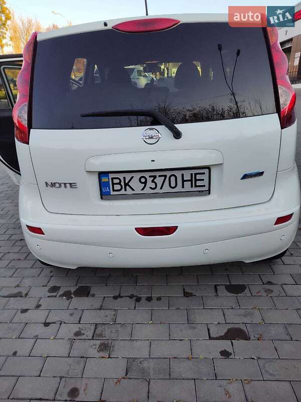 Хетчбек Nissan Note 2012 в Рівному