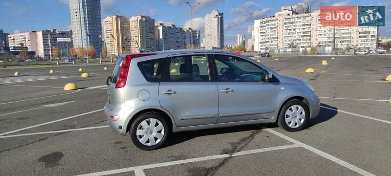 Хэтчбек Nissan Note 2008 в Трускавце
