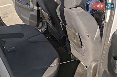 Хэтчбек Nissan Note 2008 в 