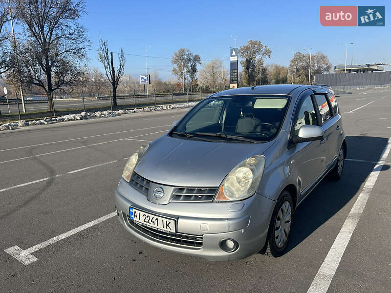 Хэтчбек Nissan Note 2007 в Киеве