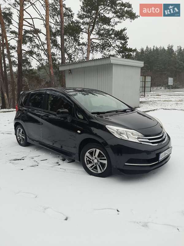 Хэтчбек Nissan Note 2012 в Харькове