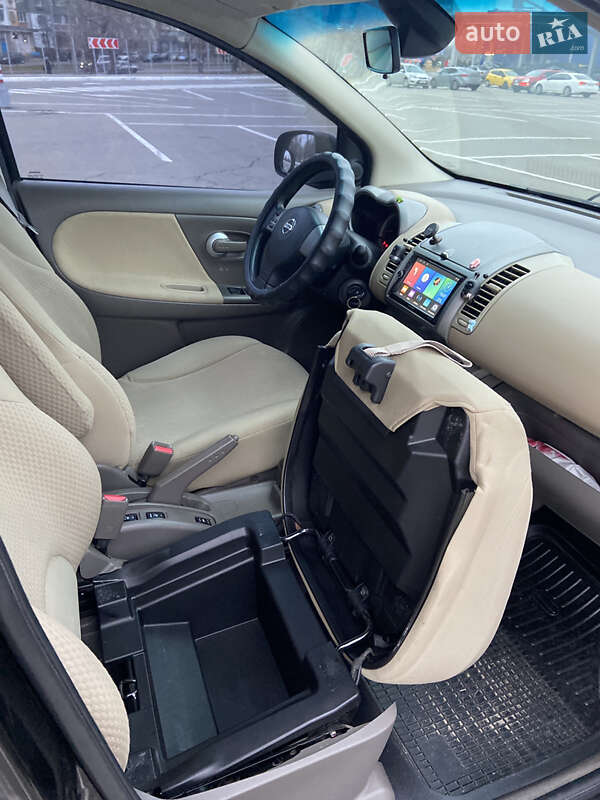 Хэтчбек Nissan Note 2007 в Киеве